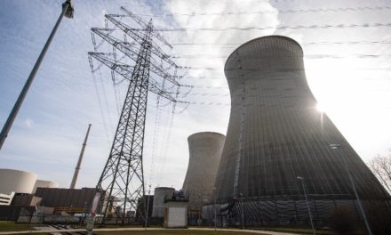Crisi energetica, la Germania si prepara per il futuro<h2 class='anw-subtitle'>Luci spente la notte per monumenti e uffici pubblici, ma anche inviti al risparmio e riapertura di centrali a carbone</h2>