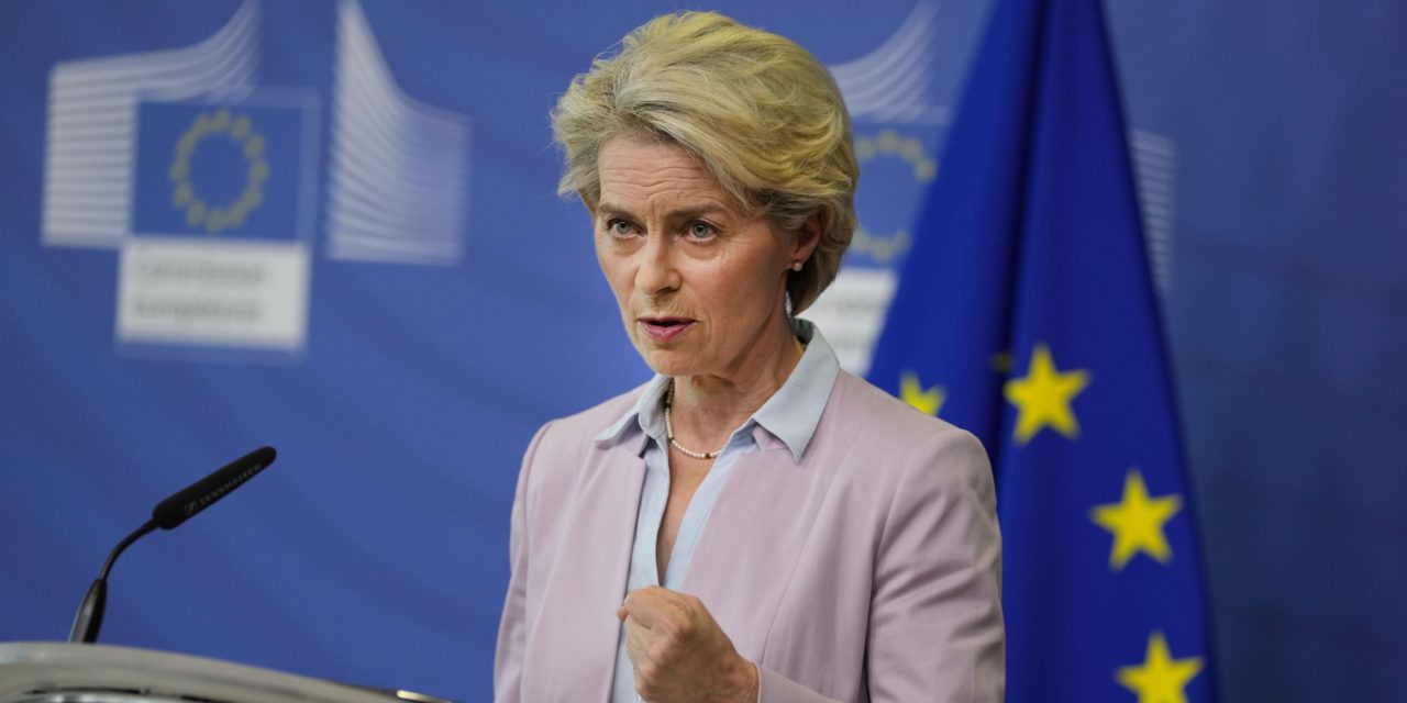 Caro energia, Ue presenta piano per forniture<h2 class='anw-subtitle'>Acquisti congiunti, indice alternativo al Ttf di Amsterdam e price cap dinamico e temporaneo per il gas</h2>