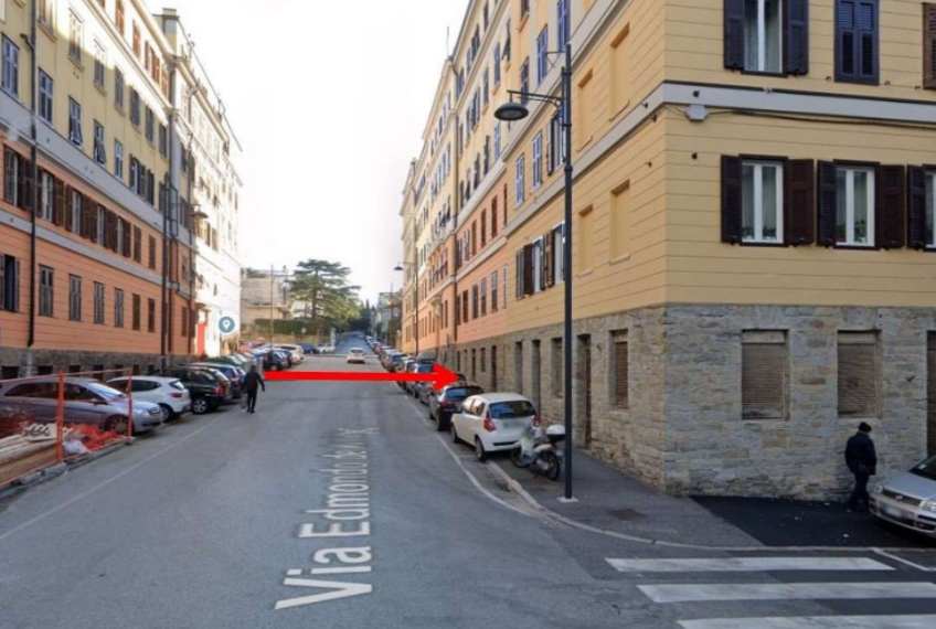 Terreni e locali commerciali in vendita da Ferservizi a Trieste